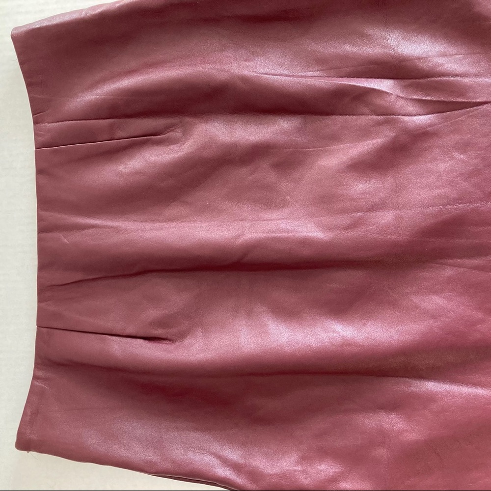 RJC | EMBROIDERED FAUX LEATHER MINI SKIRT | M - Picture 11 of 16